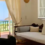 Alkyonis Kamares (Sifnos)