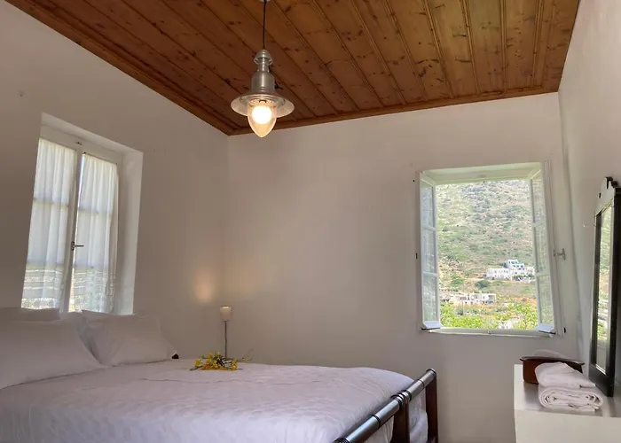 아파트호텔 Alkyonis 카마레스