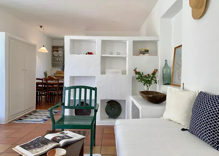 Alkyonis 카마레스