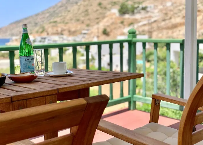 Alkyonis 3* 카마레스