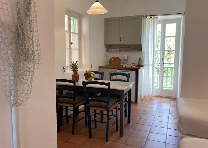 아파트호텔 Alkyonis 3*