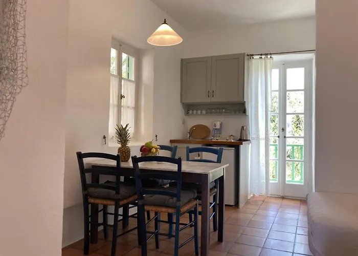 Alkyonis 카마레스