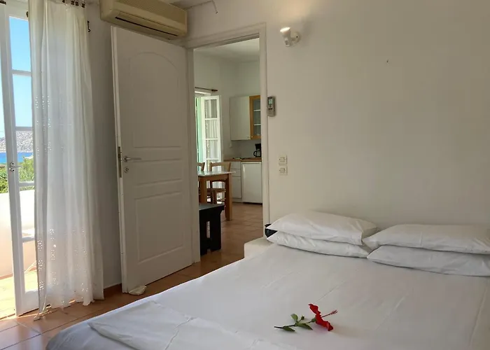 Alkyonis 3* 카마레스