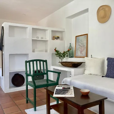 Alkyonis Aparthotel