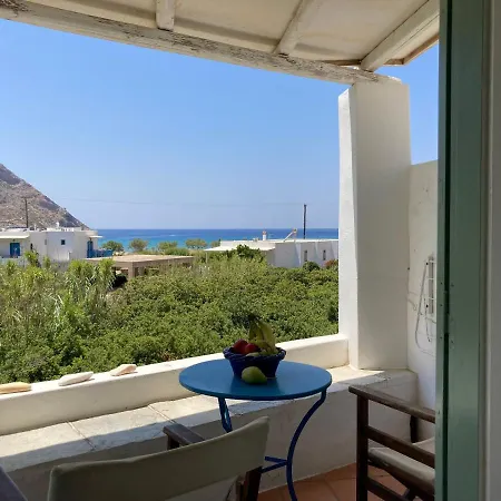 Alkyonis Kamares (Sifnos)