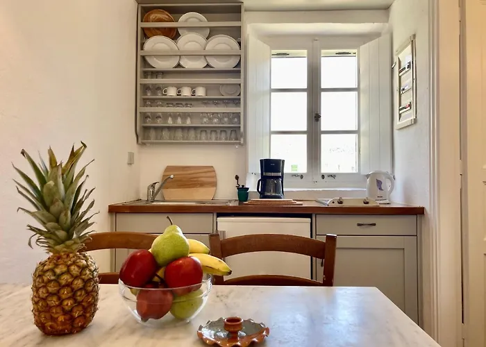 Alkyonis קאמארי