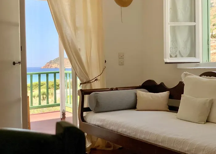 Alkyonis קאמארי