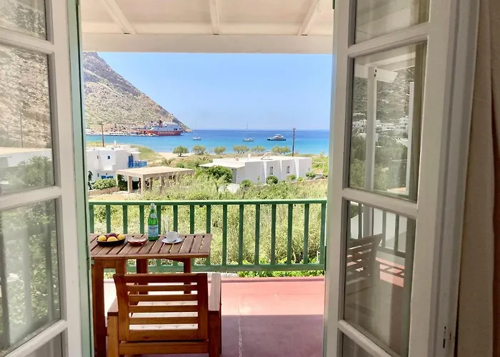 Alkyonis 3* קאמארי