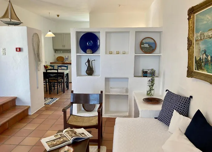 Alkyonis קאמארי