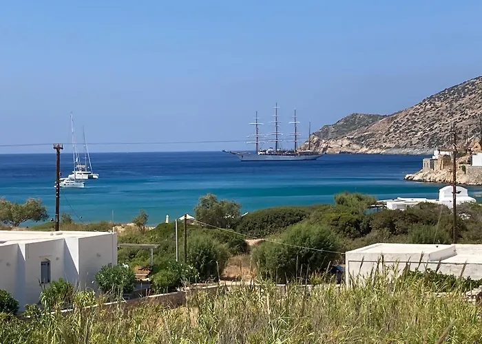 מלון דירות Alkyonis 3*