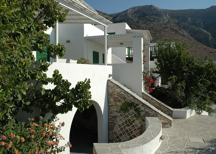 Alkyonis מלון דירות קאמארי